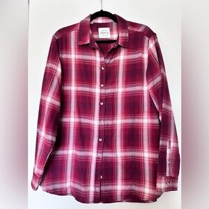 Plaid red flannel shirt with pockets